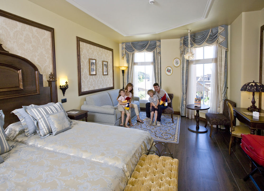 Portaventura Hotel Lucy'S Mansion - Includes Unlimited Access & Express Wristband To Portaventura Park & Ferrari Land Salou Eksteriør bilde
