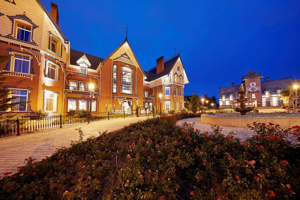 Portaventura Hotel Lucy'S Mansion - Includes Unlimited Access & Express Wristband To Portaventura Park & Ferrari Land Salou Eksteriør bilde
